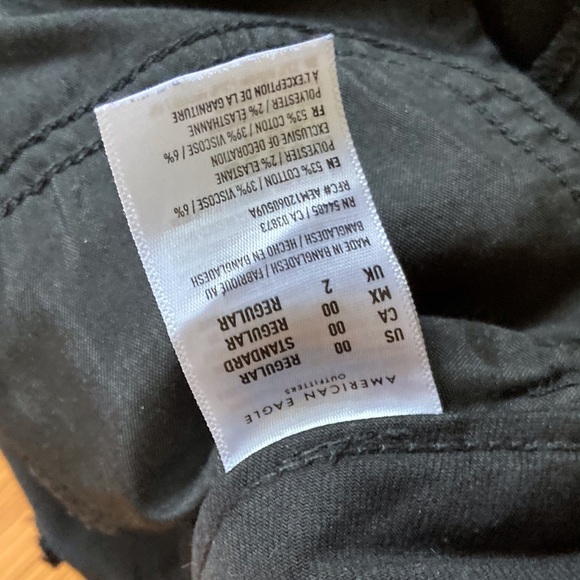 american eagle ripped jeans - Picture 4 of 4